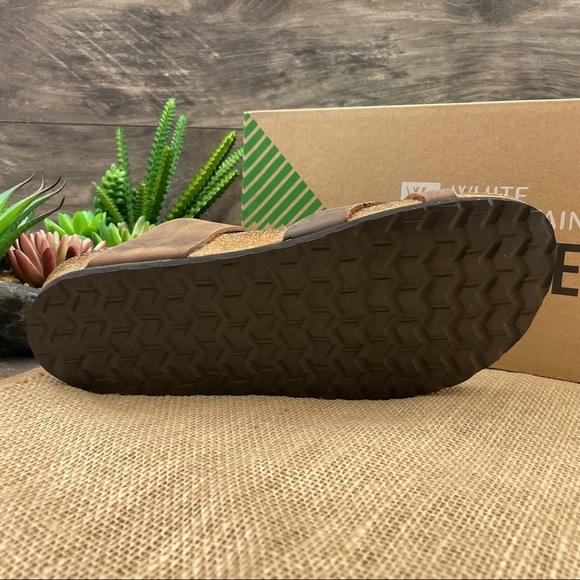 NIB White Mountain Gracie Footbed Thong Sandal - Picture 10 of 13